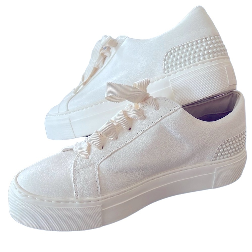 Attilio Giusti Leombruni Cream Textured Sneakers